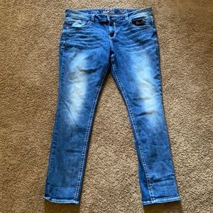 Women’s Buckle black skinny jeans